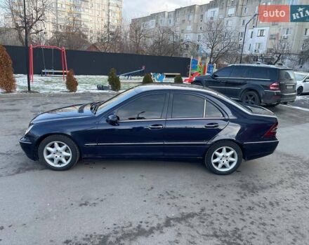 Синий Мерседес Ц-Класс, объемом двигателя 2.69 л и пробегом 380 тыс. км за 5000 $, фото 16 на Automoto.ua