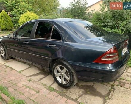 Синій Мерседес Ц-Клас, об'ємом двигуна 2.15 л та пробігом 330 тис. км за 5600 $, фото 10 на Automoto.ua