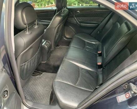 Синій Мерседес Ц-Клас, об'ємом двигуна 2.15 л та пробігом 330 тис. км за 5600 $, фото 6 на Automoto.ua