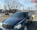 Синий Мерседес Ц-Класс, объемом двигателя 2.2 л и пробегом 370 тыс. км за 4400 $, фото 1 на Automoto.ua