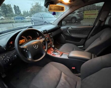 Мерседес Ц-Клас 2001 у Репке на Automoto.ua Синій Мерседес Ц-Клас, об'ємом двигуна 2.1 л та пробігом 277 тис. км за 4300 $, фото 3 на Automoto.ua