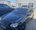 Синий Мерседес Ц-Класс, объемом двигателя 2.7 л и пробегом 402 тыс. км за 4503 $, фото 1 на Automoto.ua