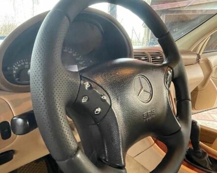 Синий Мерседес Ц-Класс, объемом двигателя 2 л и пробегом 250 тыс. км за 4250 $, фото 23 на Automoto.ua