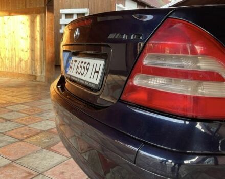 Синий Мерседес Ц-Класс, объемом двигателя 2 л и пробегом 250 тыс. км за 4250 $, фото 4 на Automoto.ua