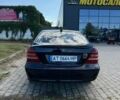 Синий Мерседес Ц-Класс, объемом двигателя 2 л и пробегом 262 тыс. км за 3600 $, фото 4 на Automoto.ua