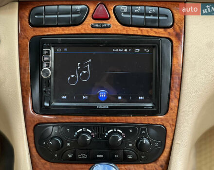 Синій Мерседес Ц-Клас, об'ємом двигуна 2 л та пробігом 295 тис. км за 3499 $, фото 14 на Automoto.ua