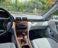 Синий Мерседес Ц-Класс, объемом двигателя 2.15 л и пробегом 310 тыс. км за 3999 $, фото 13 на Automoto.ua