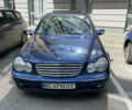 Синий Мерседес Ц-Класс, объемом двигателя 2 л и пробегом 164 тыс. км за 4500 $, фото 1 на Automoto.ua
