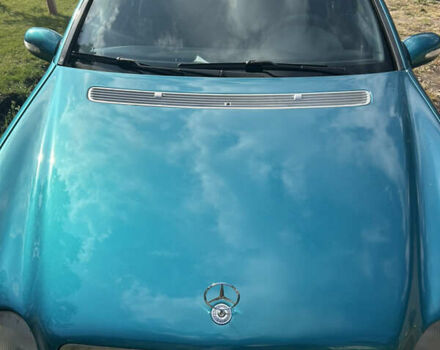 Синий Мерседес Ц-Класс, объемом двигателя 2.2 л и пробегом 580 тыс. км за 3500 $, фото 3 на Automoto.ua