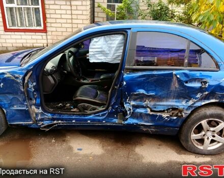 Мерседес Ц-Класс 2002 в Павлограде на Automoto.ua Синий Мерседес Ц-Класс, объемом двигателя 1.8 л и пробегом 128 тыс. км за 3000 $, фото 1 на Automoto.ua