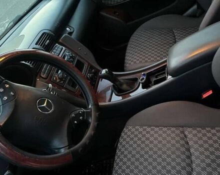 Синій Мерседес Ц-Клас, об'ємом двигуна 2 л та пробігом 263 тис. км за 4800 $, фото 6 на Automoto.ua