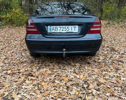 Синий Мерседес Ц-Класс, объемом двигателя 2.2 л и пробегом 440 тыс. км за 2900 $, фото 11 на Automoto.ua