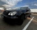 Синій Мерседес Ц-Клас, об'ємом двигуна 2 л та пробігом 260 тис. км за 5200 $, фото 4 на Automoto.ua