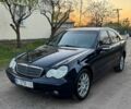 Синий Мерседес Ц-Класс, объемом двигателя 2 л и пробегом 434 тыс. км за 3550 $, фото 1 на Automoto.ua