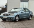 Синій Мерседес Ц-Клас, об'ємом двигуна 2 л та пробігом 537 тис. км за 2500 $, фото 1 на Automoto.ua