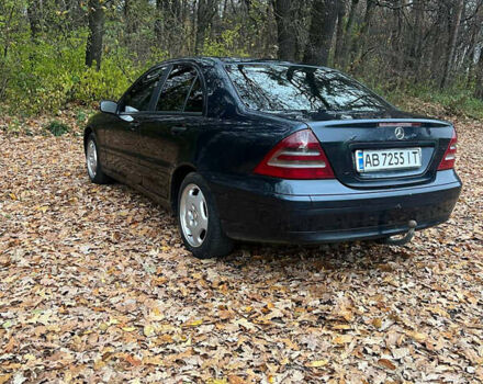 Синий Мерседес Ц-Класс, объемом двигателя 2.2 л и пробегом 440 тыс. км за 2900 $, фото 16 на Automoto.ua