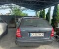 Синій Мерседес Ц-Клас, об'ємом двигуна 2 л та пробігом 280 тис. км за 4800 $, фото 1 на Automoto.ua