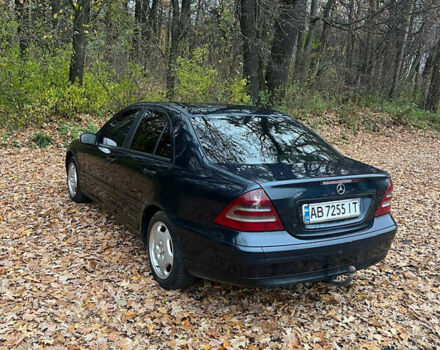 Синий Мерседес Ц-Класс, объемом двигателя 2.2 л и пробегом 440 тыс. км за 2900 $, фото 13 на Automoto.ua