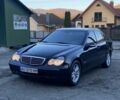 Синий Мерседес Ц-Класс, объемом двигателя 2 л и пробегом 280 тыс. км за 3500 $, фото 1 на Automoto.ua