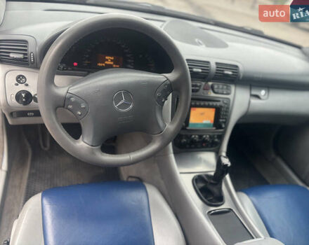 Синий Мерседес Ц-Класс, объемом двигателя 2.15 л и пробегом 430 тыс. км за 4499 $, фото 10 на Automoto.ua