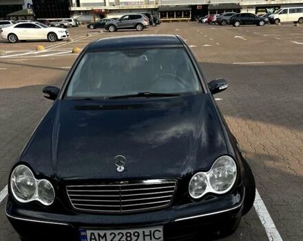 Синій Мерседес Ц-Клас, об'ємом двигуна 2 л та пробігом 260 тис. км за 5200 $, фото 1 на Automoto.ua