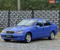 Синий Мерседес Ц-Класс, объемом двигателя 2.6 л и пробегом 258 тыс. км за 3950 $, фото 1 на Automoto.ua