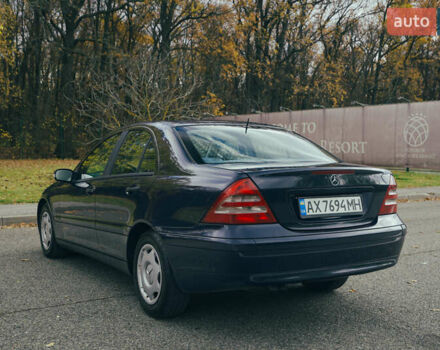 Синий Мерседес Ц-Класс, объемом двигателя 2.15 л и пробегом 459 тыс. км за 4500 $, фото 5 на Automoto.ua