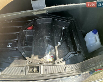 Синій Мерседес Ц-Клас, об'ємом двигуна 1.8 л та пробігом 260 тис. км за 5500 $, фото 27 на Automoto.ua