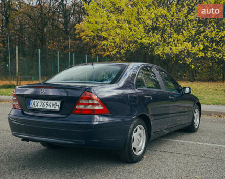 Синий Мерседес Ц-Класс, объемом двигателя 2.15 л и пробегом 459 тыс. км за 4500 $, фото 7 на Automoto.ua
