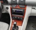 Синий Мерседес Ц-Класс, объемом двигателя 1.8 л и пробегом 352 тыс. км за 4750 $, фото 42 на Automoto.ua