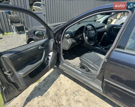 Синій Мерседес Ц-Клас, об'ємом двигуна 1.8 л та пробігом 260 тис. км за 5500 $, фото 23 на Automoto.ua