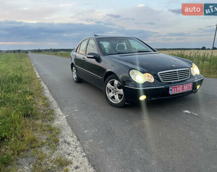 Синій Мерседес Ц-Клас, об'ємом двигуна 1.8 л та пробігом 260 тис. км за 5500 $, фото 5 на Automoto.ua