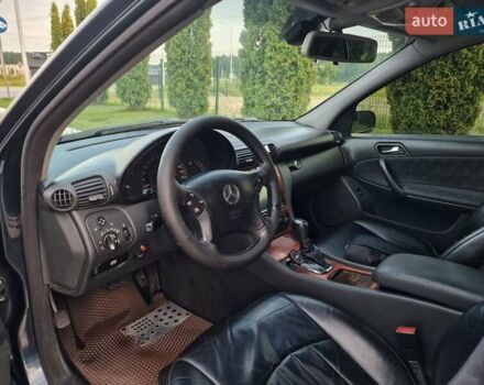 Синій Мерседес Ц-Клас, об'ємом двигуна 1.8 л та пробігом 390 тис. км за 3650 $, фото 5 на Automoto.ua