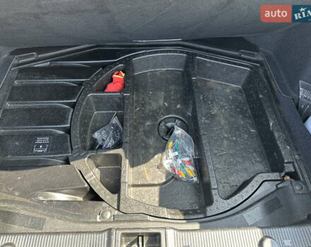 Синій Мерседес Ц-Клас, об'ємом двигуна 1.8 л та пробігом 260 тис. км за 5500 $, фото 31 на Automoto.ua