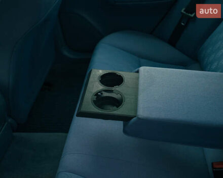 Синий Мерседес Ц-Класс, объемом двигателя 2.15 л и пробегом 459 тыс. км за 4500 $, фото 31 на Automoto.ua