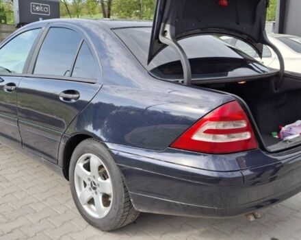 Синій Мерседес Ц-Клас, об'ємом двигуна 1.8 л та пробігом 401 тис. км за 4800 $, фото 23 на Automoto.ua