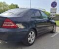 Синий Мерседес Ц-Класс, объемом двигателя 1.8 л и пробегом 401 тыс. км за 4200 $, фото 15 на Automoto.ua