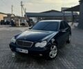Синий Мерседес Ц-Класс, объемом двигателя 1.8 л и пробегом 203 тыс. км за 4800 $, фото 1 на Automoto.ua