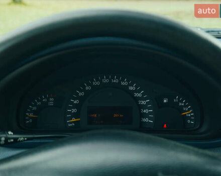 Синий Мерседес Ц-Класс, объемом двигателя 2.15 л и пробегом 459 тыс. км за 4500 $, фото 18 на Automoto.ua