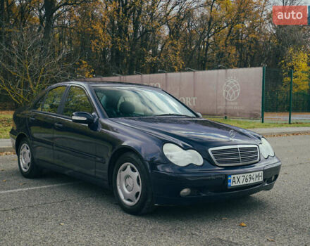 Синий Мерседес Ц-Класс, объемом двигателя 2.15 л и пробегом 459 тыс. км за 4500 $, фото 8 на Automoto.ua