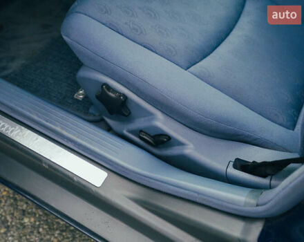 Синий Мерседес Ц-Класс, объемом двигателя 2.15 л и пробегом 459 тыс. км за 4500 $, фото 13 на Automoto.ua