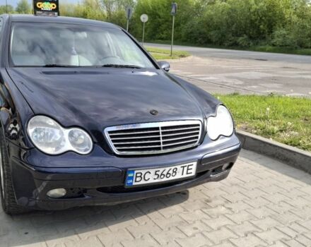 Синій Мерседес Ц-Клас, об'ємом двигуна 1.8 л та пробігом 401 тис. км за 4800 $, фото 15 на Automoto.ua