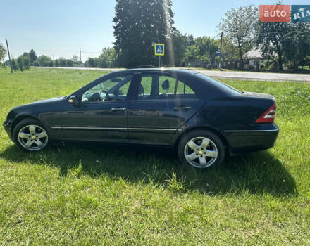 Синій Мерседес Ц-Клас, об'ємом двигуна 1.8 л та пробігом 260 тис. км за 5500 $, фото 25 на Automoto.ua