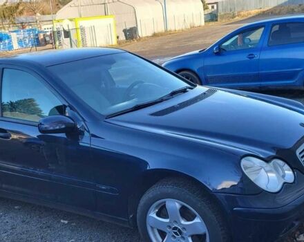 Синій Мерседес Ц-Клас, об'ємом двигуна 1.8 л та пробігом 401 тис. км за 4800 $, фото 9 на Automoto.ua