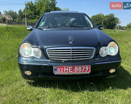 Синій Мерседес Ц-Клас, об'ємом двигуна 1.8 л та пробігом 260 тис. км за 5500 $, фото 32 на Automoto.ua