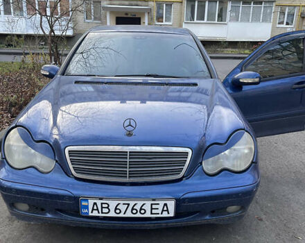 Синій Мерседес Ц-Клас, об'ємом двигуна 1.8 л та пробігом 335 тис. км за 3400 $, фото 9 на Automoto.ua