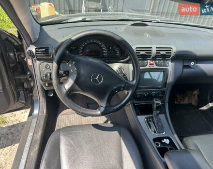 Синій Мерседес Ц-Клас, об'ємом двигуна 1.8 л та пробігом 260 тис. км за 5500 $, фото 21 на Automoto.ua