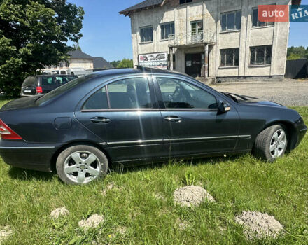 Синій Мерседес Ц-Клас, об'ємом двигуна 1.8 л та пробігом 260 тис. км за 5500 $, фото 28 на Automoto.ua