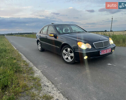 Синій Мерседес Ц-Клас, об'ємом двигуна 1.8 л та пробігом 260 тис. км за 5500 $, фото 4 на Automoto.ua