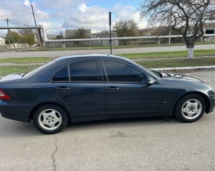 Синій Мерседес Ц-Клас, об'ємом двигуна 2.1 л та пробігом 400 тис. км за 4400 $, фото 5 на Automoto.ua